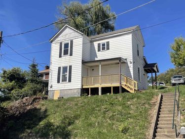 148 Jackson Avenue, Clarksburg, WV 26301