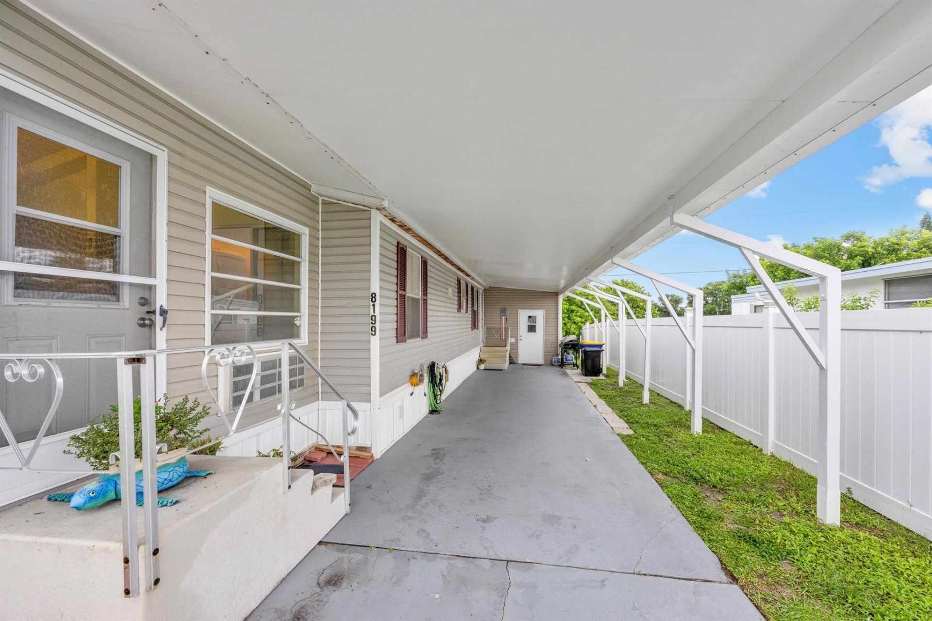 8199 SE Eagle Avenue, Hobe Sound, FL 33455 Photo