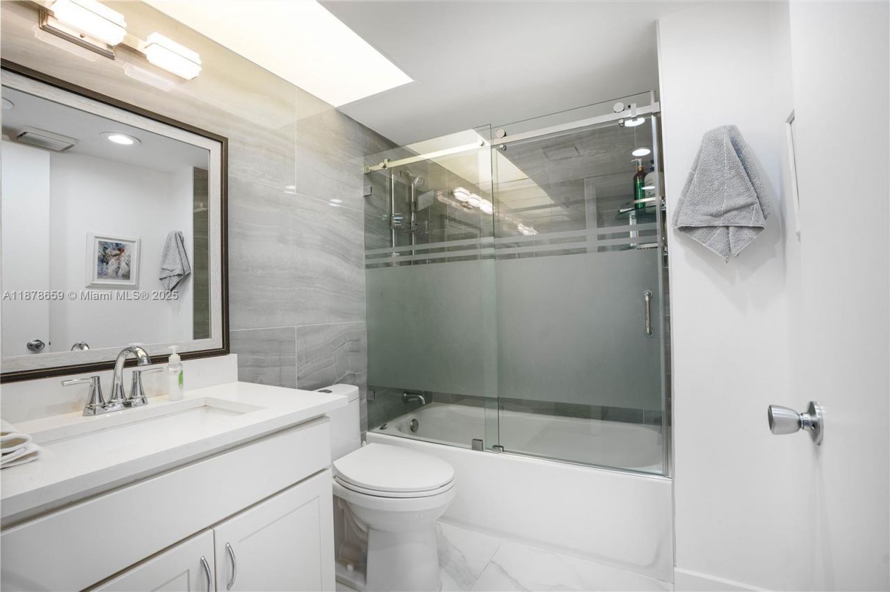 1704 Andros Isle, Unit B4, Coconut Creek, FL 33066 Photo