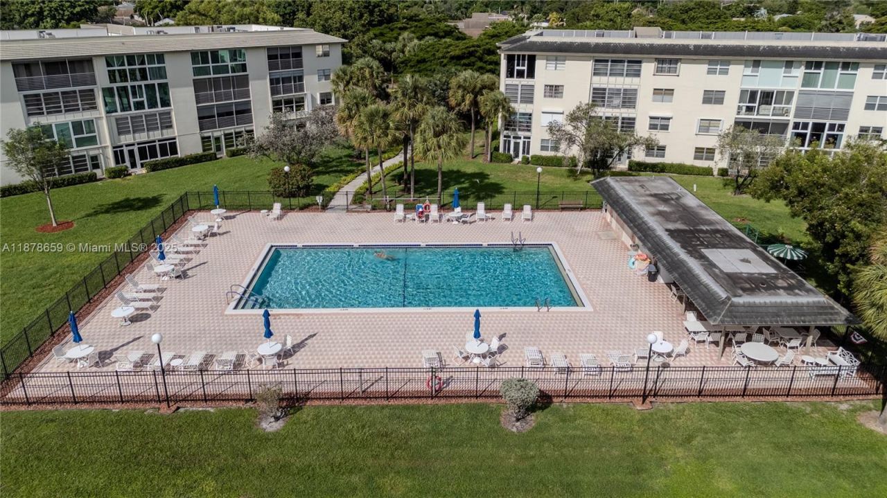 1704 Andros Isle, Unit B4, Coconut Creek, FL 33066 Photo