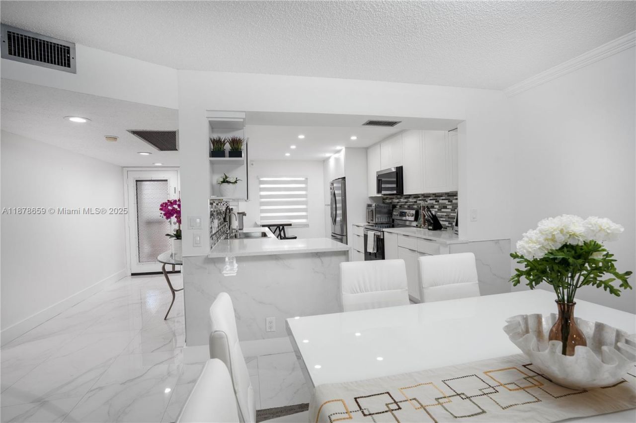 1704 Andros Isle, Unit B4, Coconut Creek, FL 33066 Photo