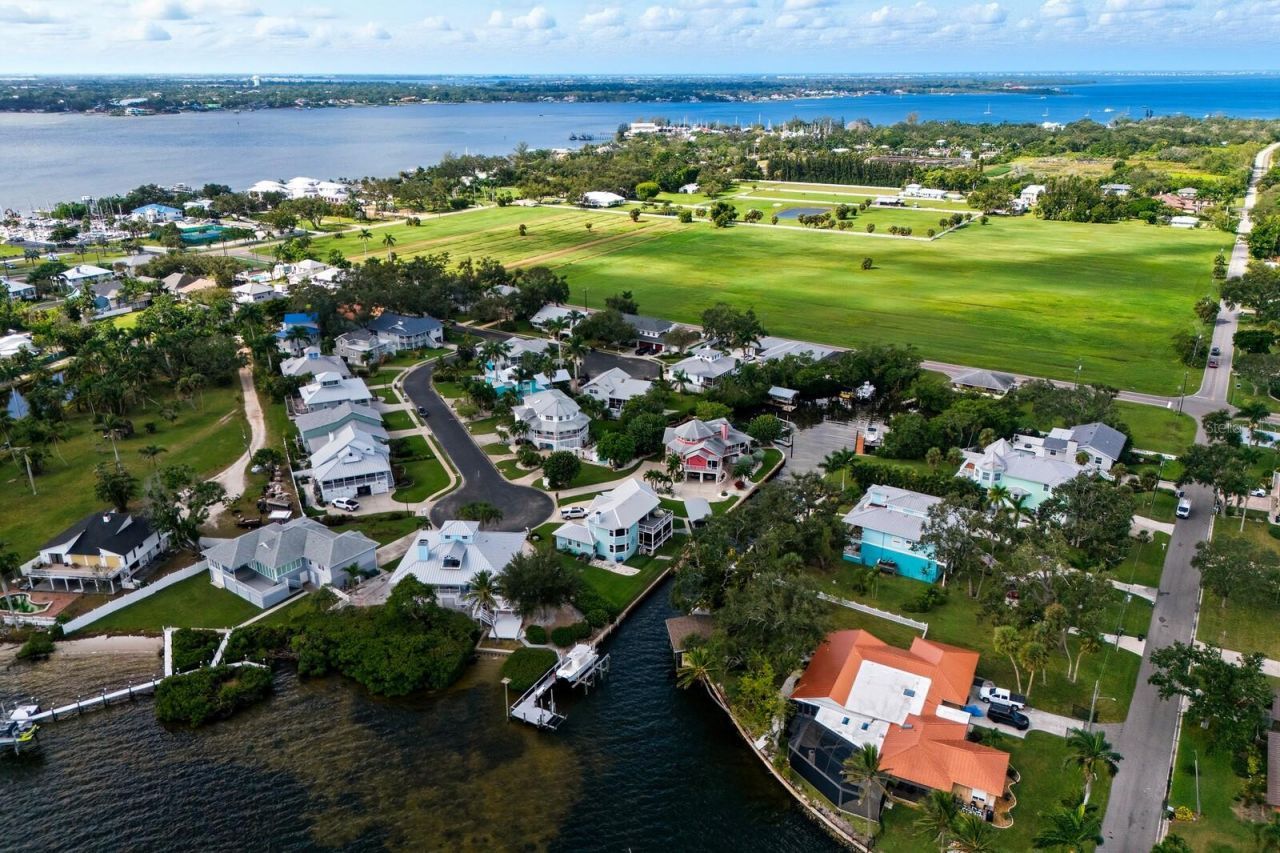 1528 43rd Avenue Drive W, Palmetto, FL 34221 Photo