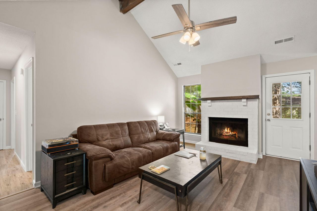 20 Bonnie Burn Road Photo 6