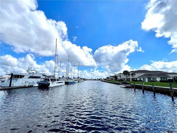 317 Sunrise Cay, Unit 204, NAPLES, FL 34114