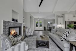 5811 Woodside Dr. photo 4