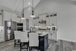 5811 Woodside Dr. photo 4