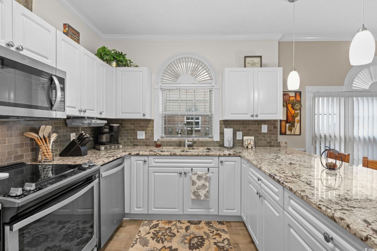 4191 Hibiscus Dr. Photo 6