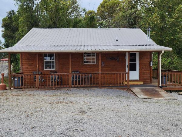 228 Bill Hunter Rd, Celina, TN 38551