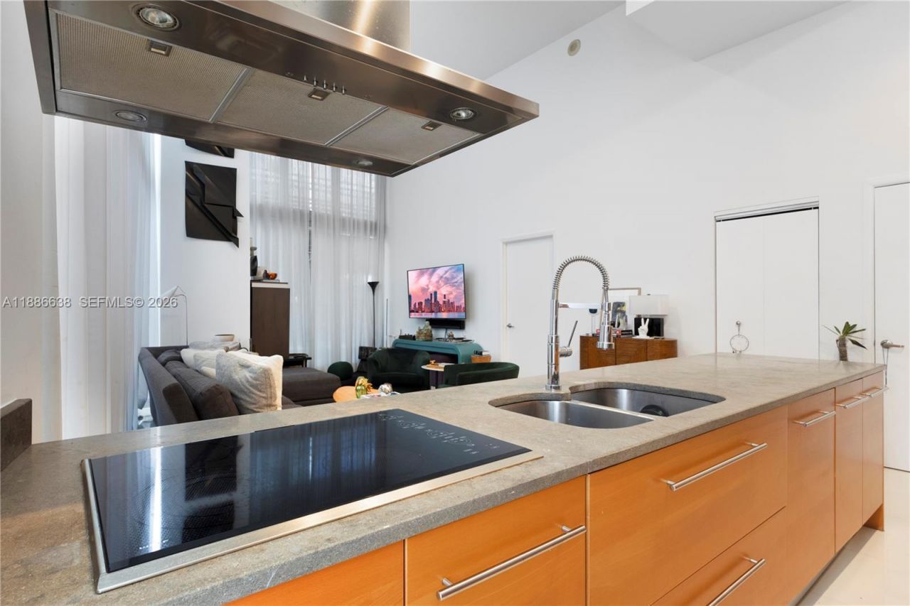 495 Brickell Ave, Unit 1510, Miami, FL 33131 Photo