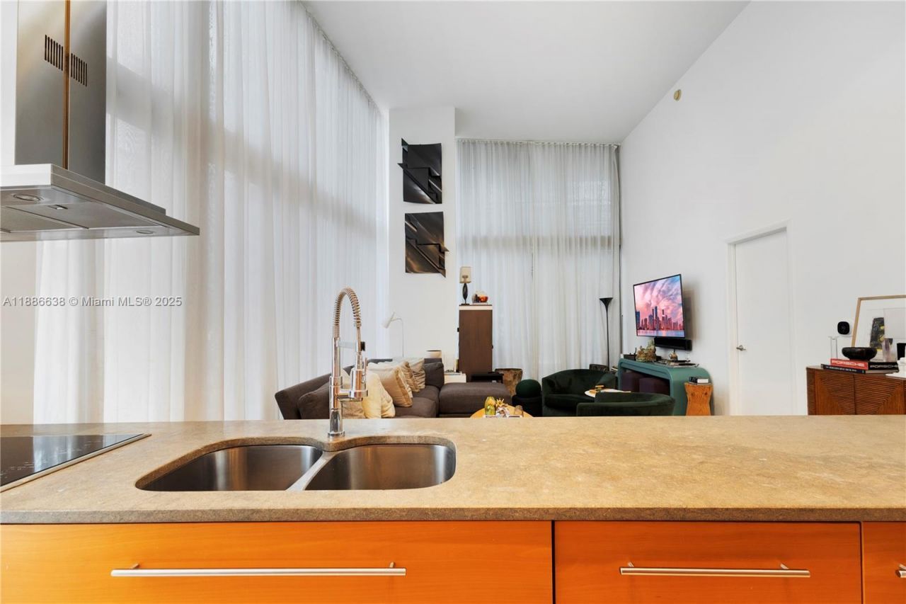 495 Brickell Ave, Unit 1510, Miami, FL 33131 Photo