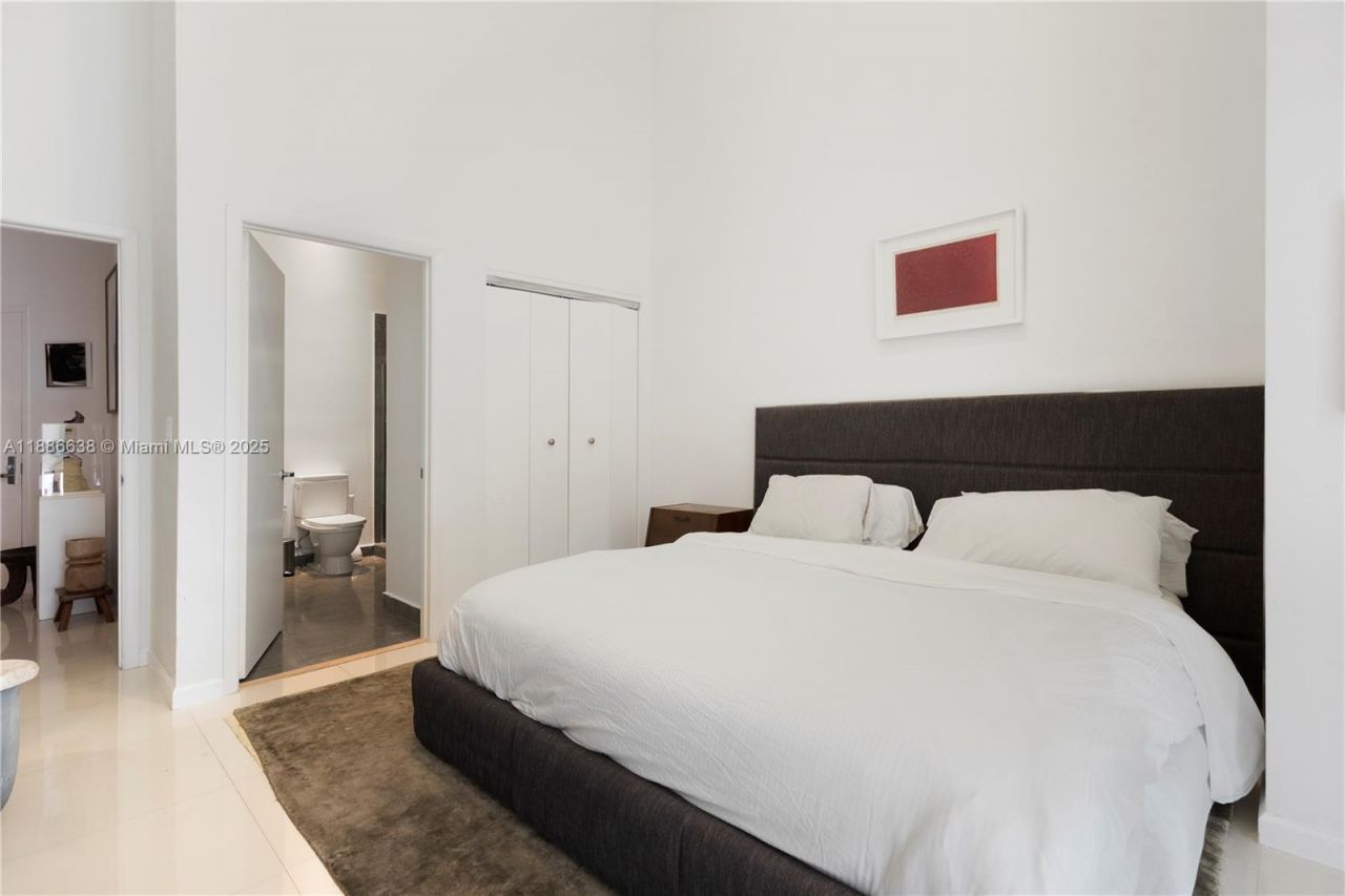 495 Brickell Ave, Unit 1510, Miami, FL 33131 Photo