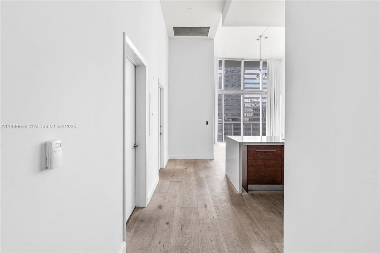 495 Brickell Ave, Unit 1510, Miami, FL 33131 Photo