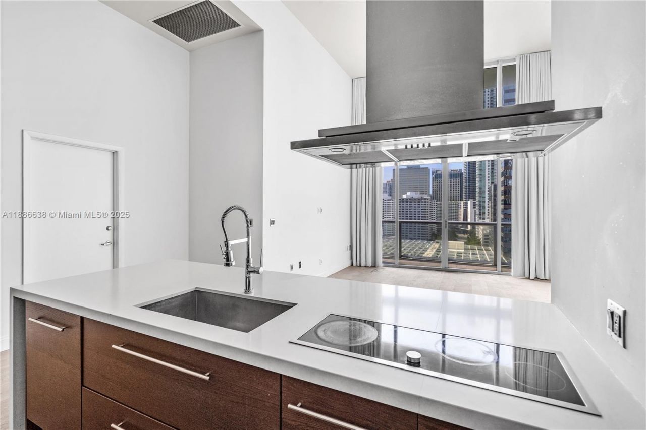 495 Brickell Ave, Unit 1510, Miami, FL 33131 Photo