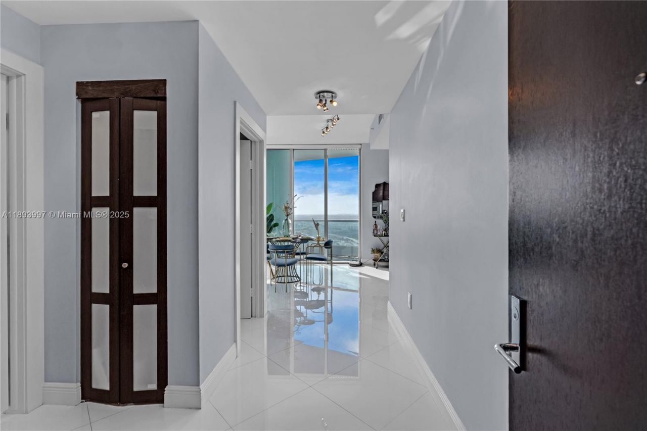 900 Biscayne Blvd, Unit 4412, Miami, FL 33132 Photo