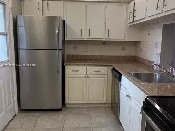 2800 NW 56th Ave, Unit A303, Lauderhill, FL 33313