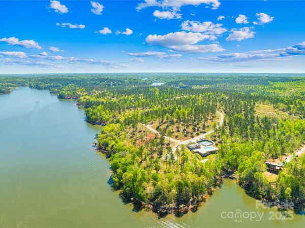 2106 Snowmass Drive, Connelly Springs, NC 28612