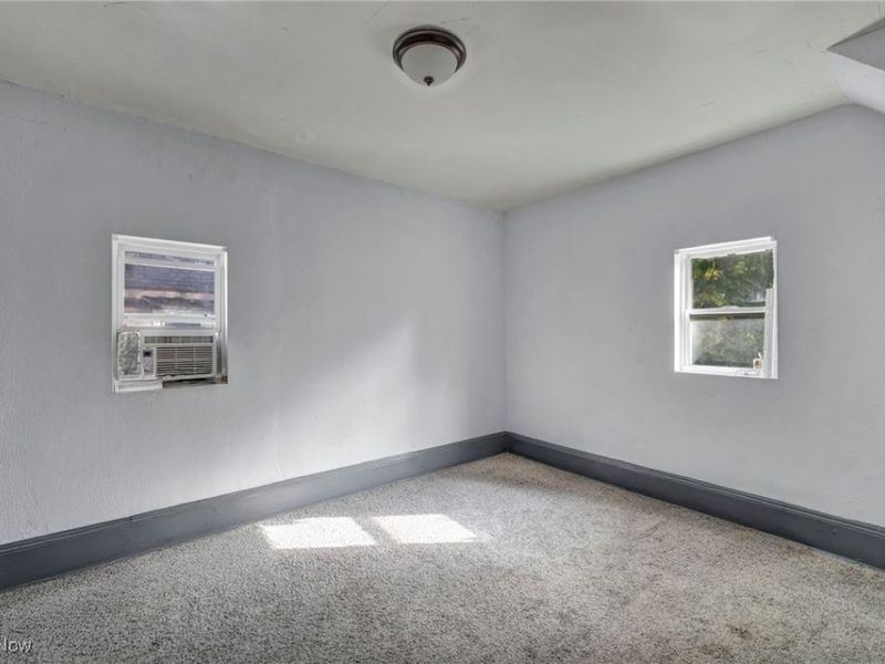 1225 E 71st Street, Cleveland, OH 44103 Photo 9