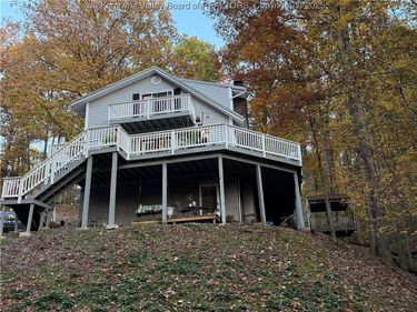 50 Mountaineer Heights Drive, Elkview, WV 25071