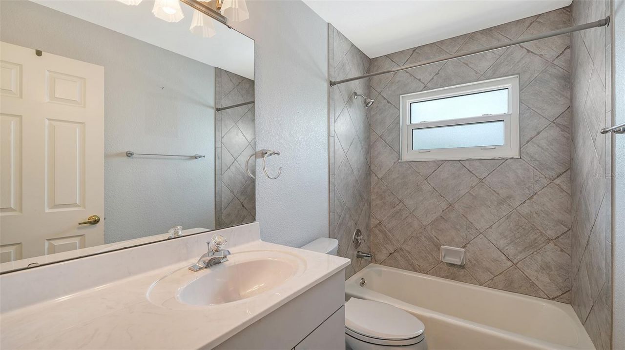 521 Cummings Street, Sarasota, FL 34242 Photo