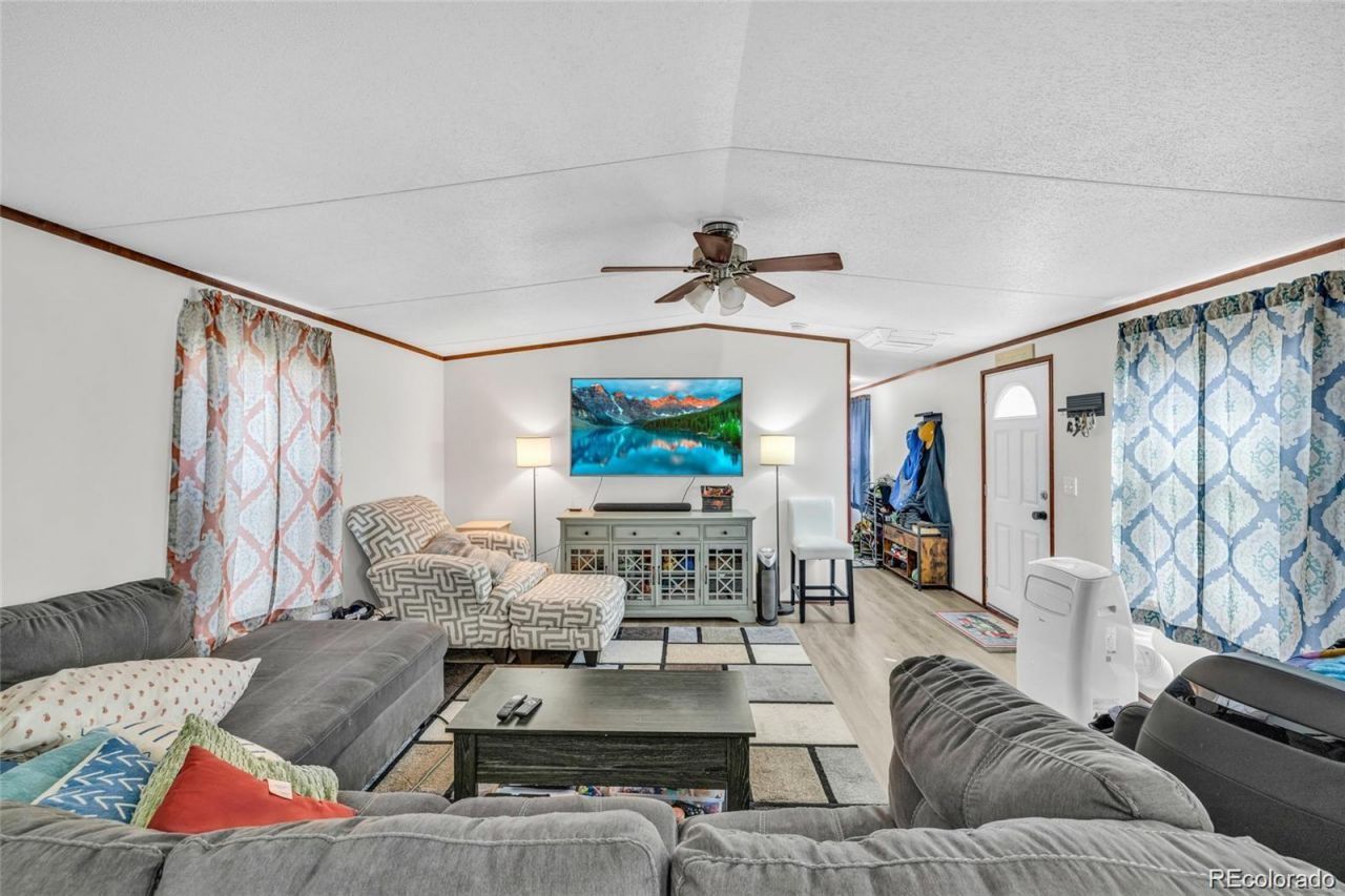10 Jason Street, Castle Rock, CO 80109 Main Photo