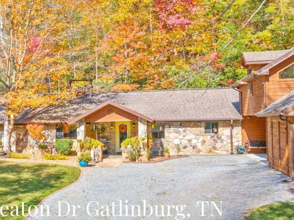 217 Seaton Drive, Gatlinburg, TN 37738