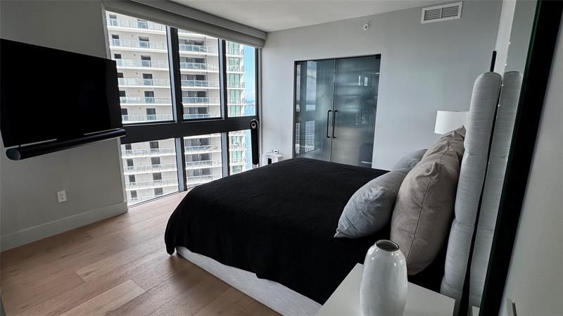 650 NE 32nd Street, Unit 4307, Miami, FL 33137 Photo