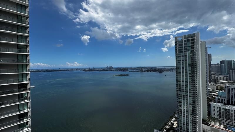 650 NE 32nd Street, Unit 4307, Miami, FL 33137 Photo