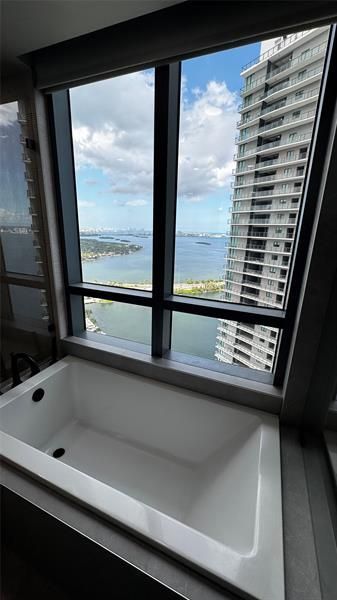 650 NE 32nd Street, Unit 4307, Miami, FL 33137 Photo
