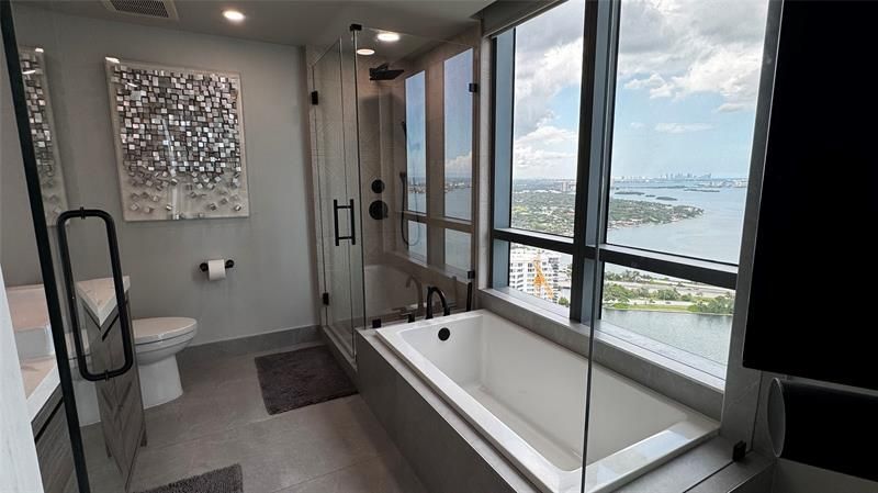 650 NE 32nd Street, Unit 4307, Miami, FL 33137 Photo