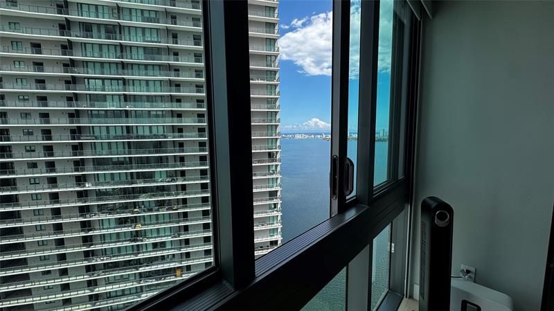 650 NE 32nd Street, Unit 4307, Miami, FL 33137 Photo