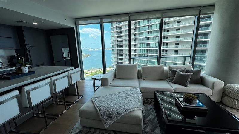 650 NE 32nd Street, Unit 4307, Miami, FL 33137 Photo