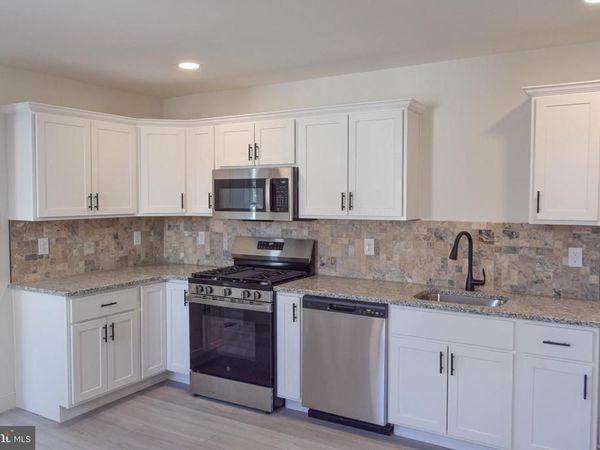 119 N ROBESON STREET, ROBESONIA, PA 19551