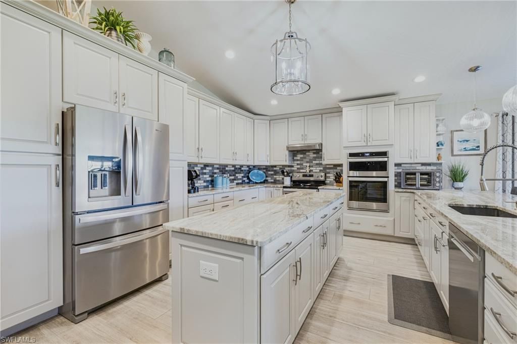 1203 N Brandywine Cir, Fort Myers, FL 33919 Photo