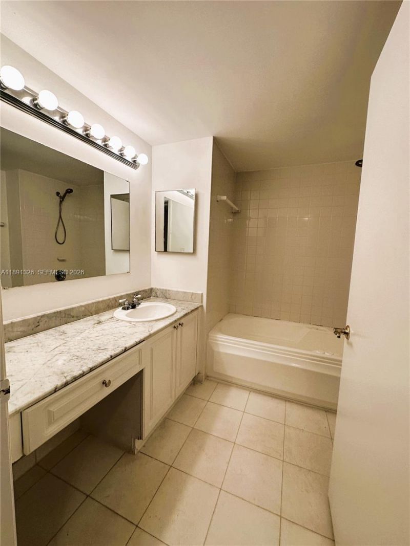 6422 Collins Ave, Unit 701, Miami Beach, FL 33141 Photo