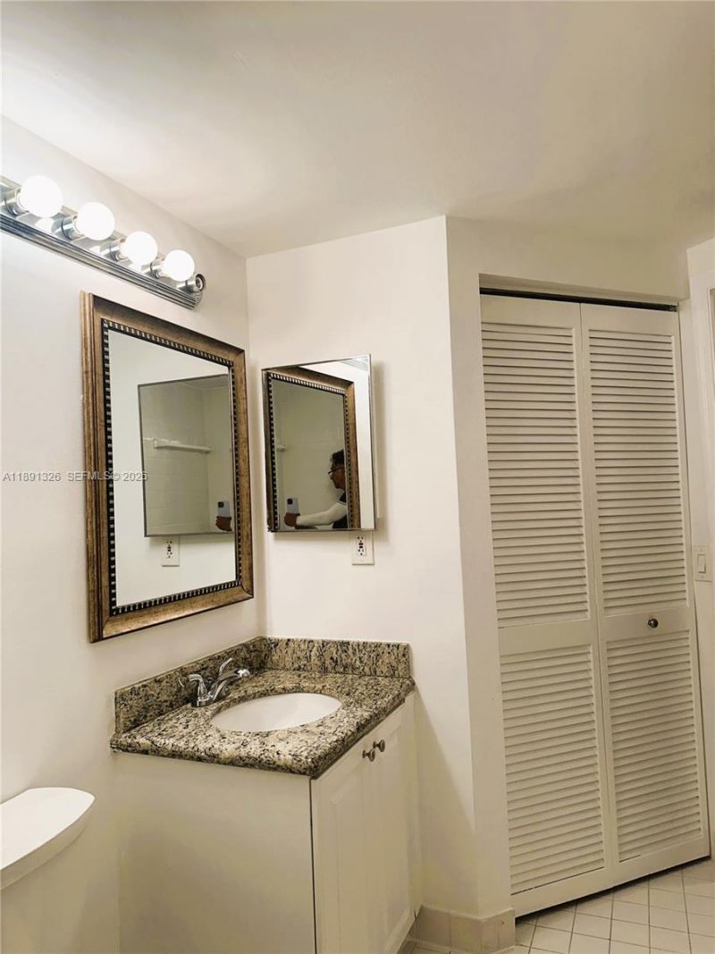 6422 Collins Ave, Unit 701, Miami Beach, FL 33141 Photo