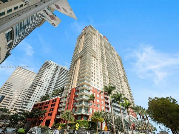 1155 Brickell Bay Dr, Unit 903, Miami, FL 33131