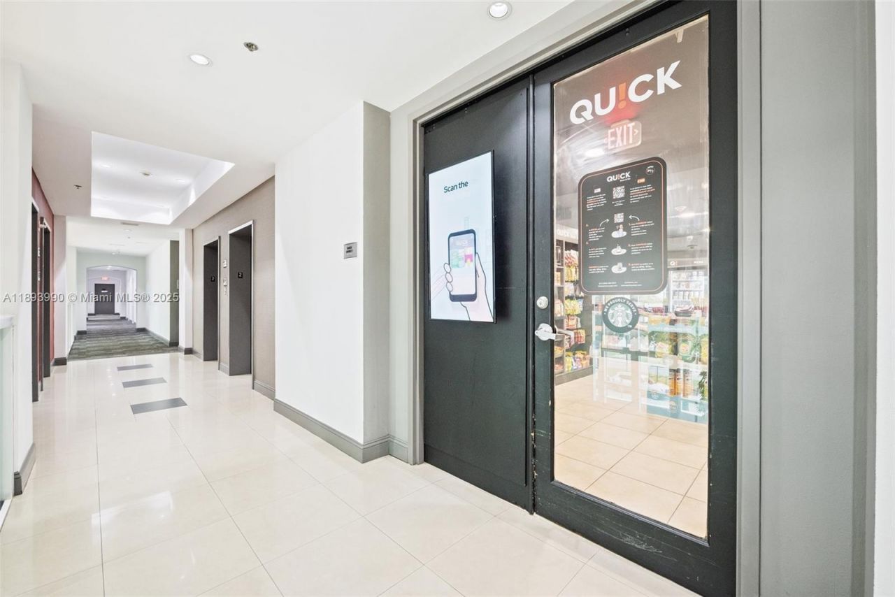 1155 Brickell Bay Dr, Unit 903, Miami, FL 33131 Photo