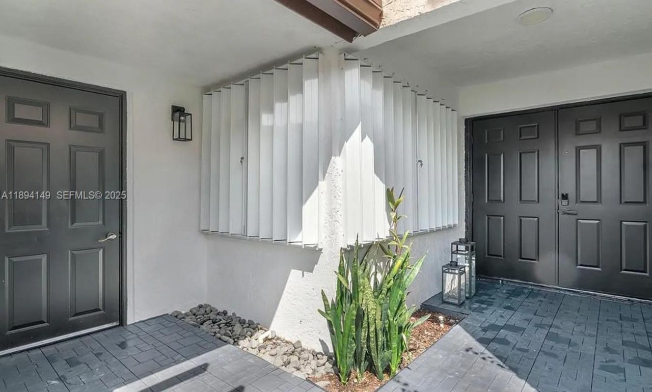 6850 NW 2nd Ave, Unit 34, Boca Raton, FL 33487 Photo