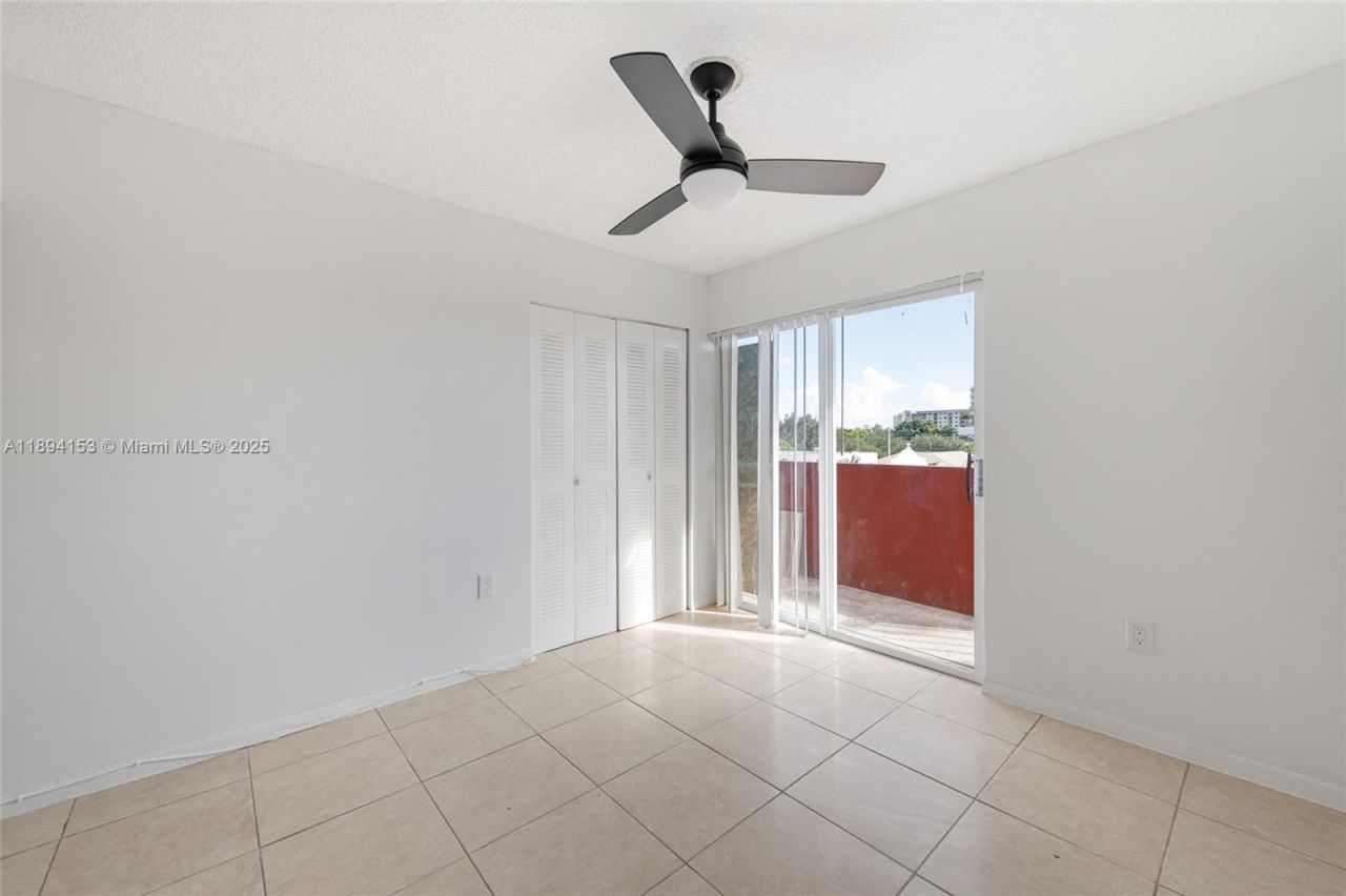 420 NW 12th Ave, Unit 41, Miami, FL 33128 Photo
