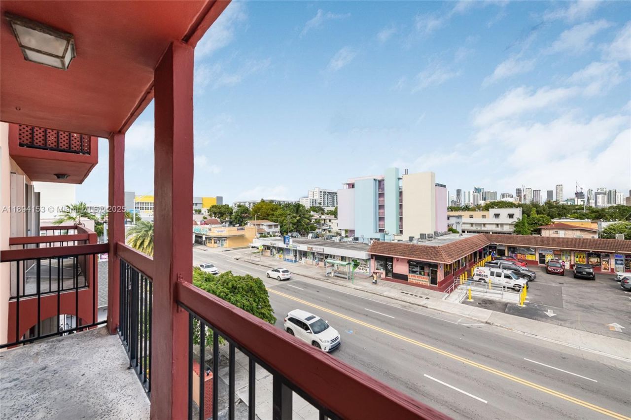 420 NW 12th Ave, Unit 41, Miami, FL 33128 Photo