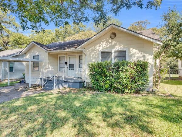 1033 E Elm Street, Hillsboro, TX 76645