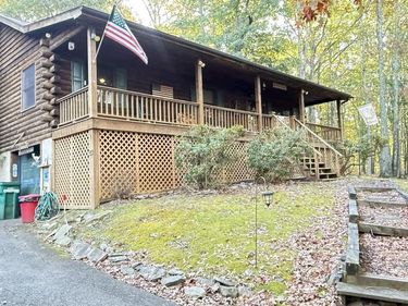 2119 MEADOWLARK CIRCLE, BUSHKILL, PA 18324