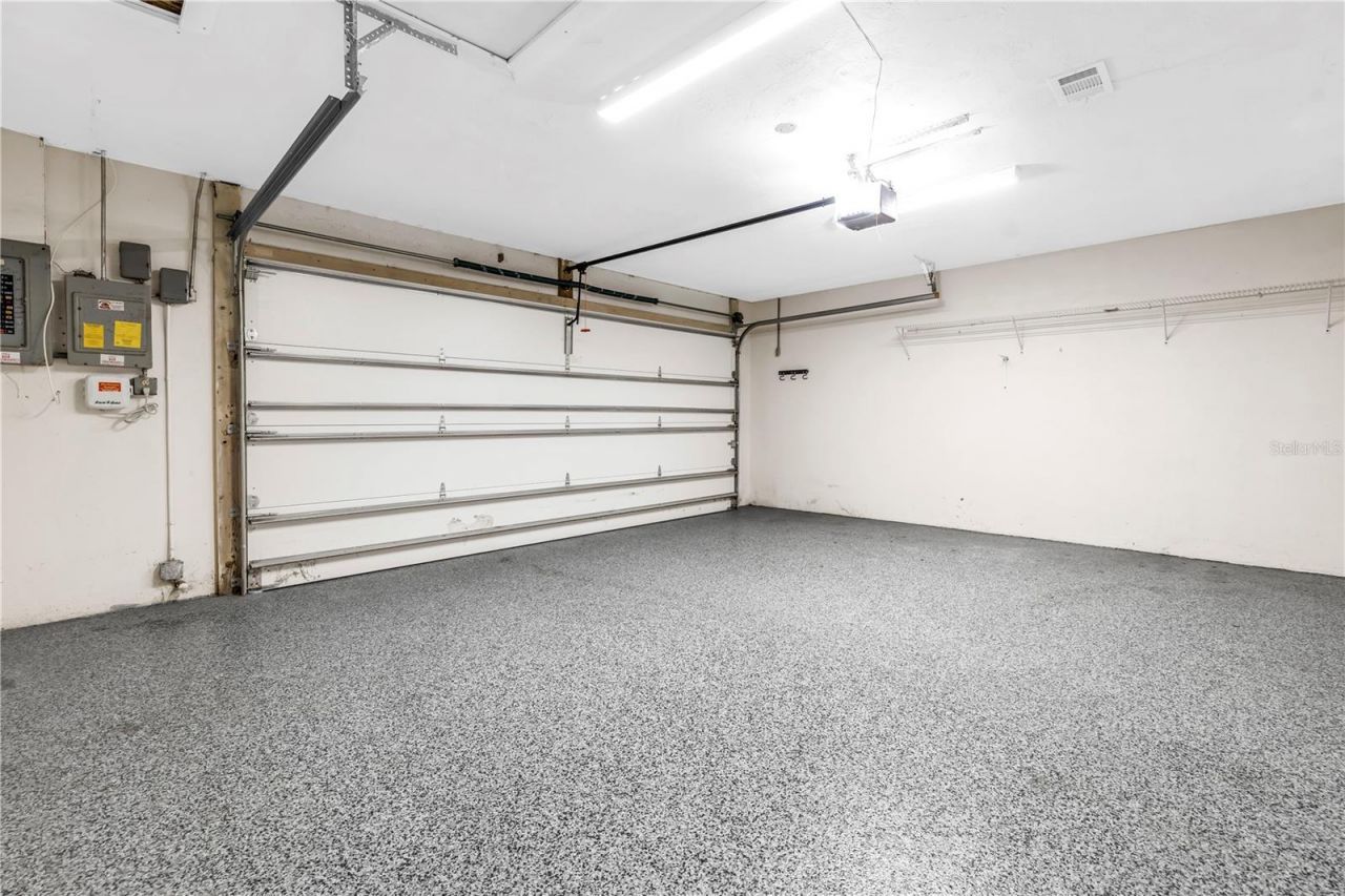 905 Serpentine Drive S, Saint Petersburg, FL 33705 Photo