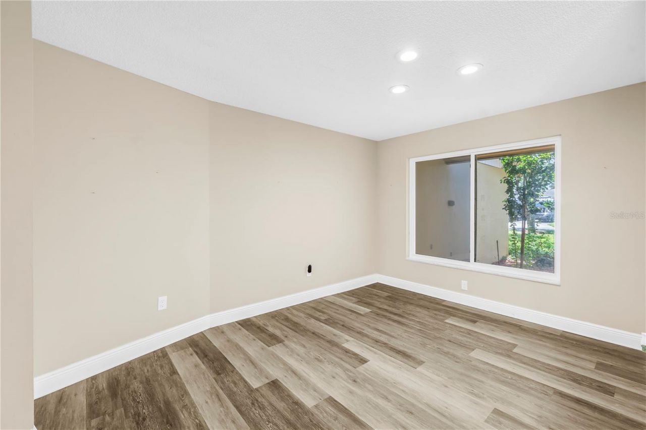 905 Serpentine Drive S, Saint Petersburg, FL 33705 Photo