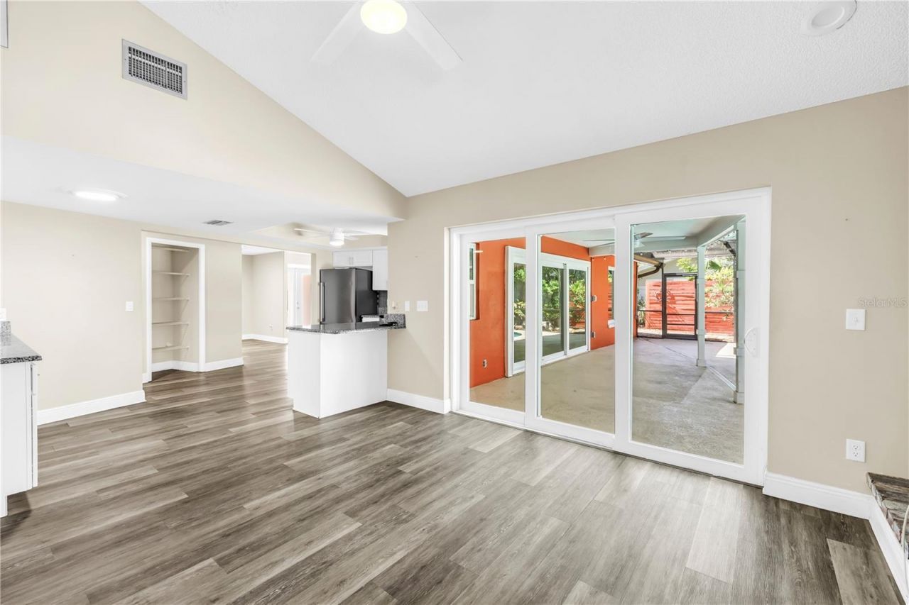 905 Serpentine Drive S, Saint Petersburg, FL 33705 Photo