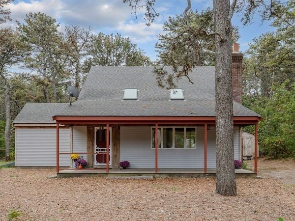 100 East Hill Rd, Wellfleet, MA 02667