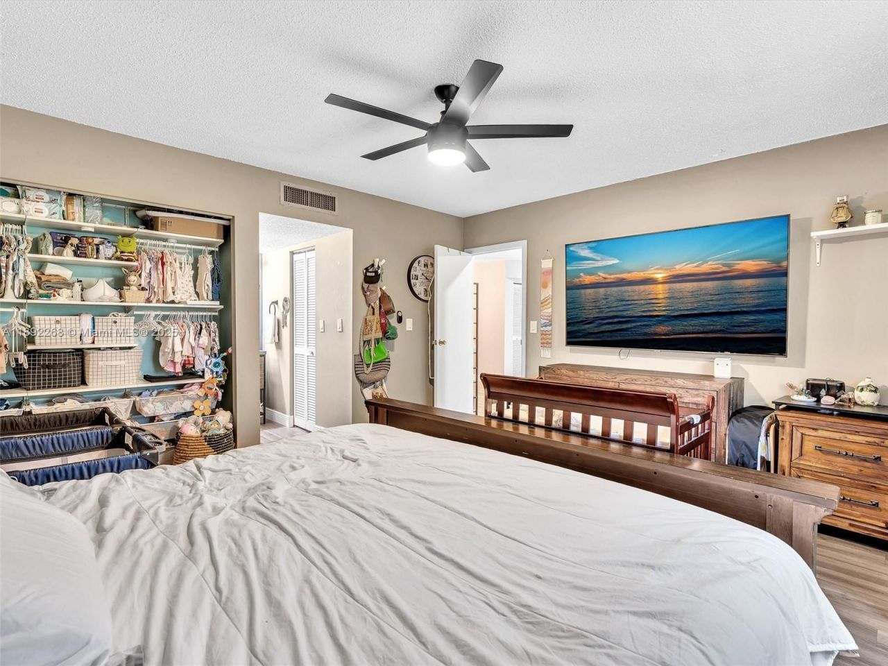 6061 N Falls Cir Dr, Unit 407, Lauderhill, FL 33319 Photo