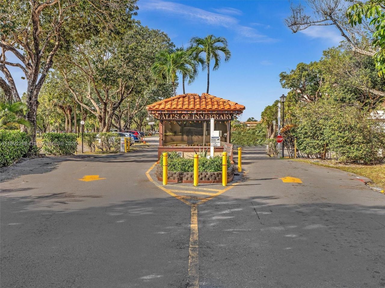 6061 N Falls Cir Dr, Unit 407, Lauderhill, FL 33319 Photo