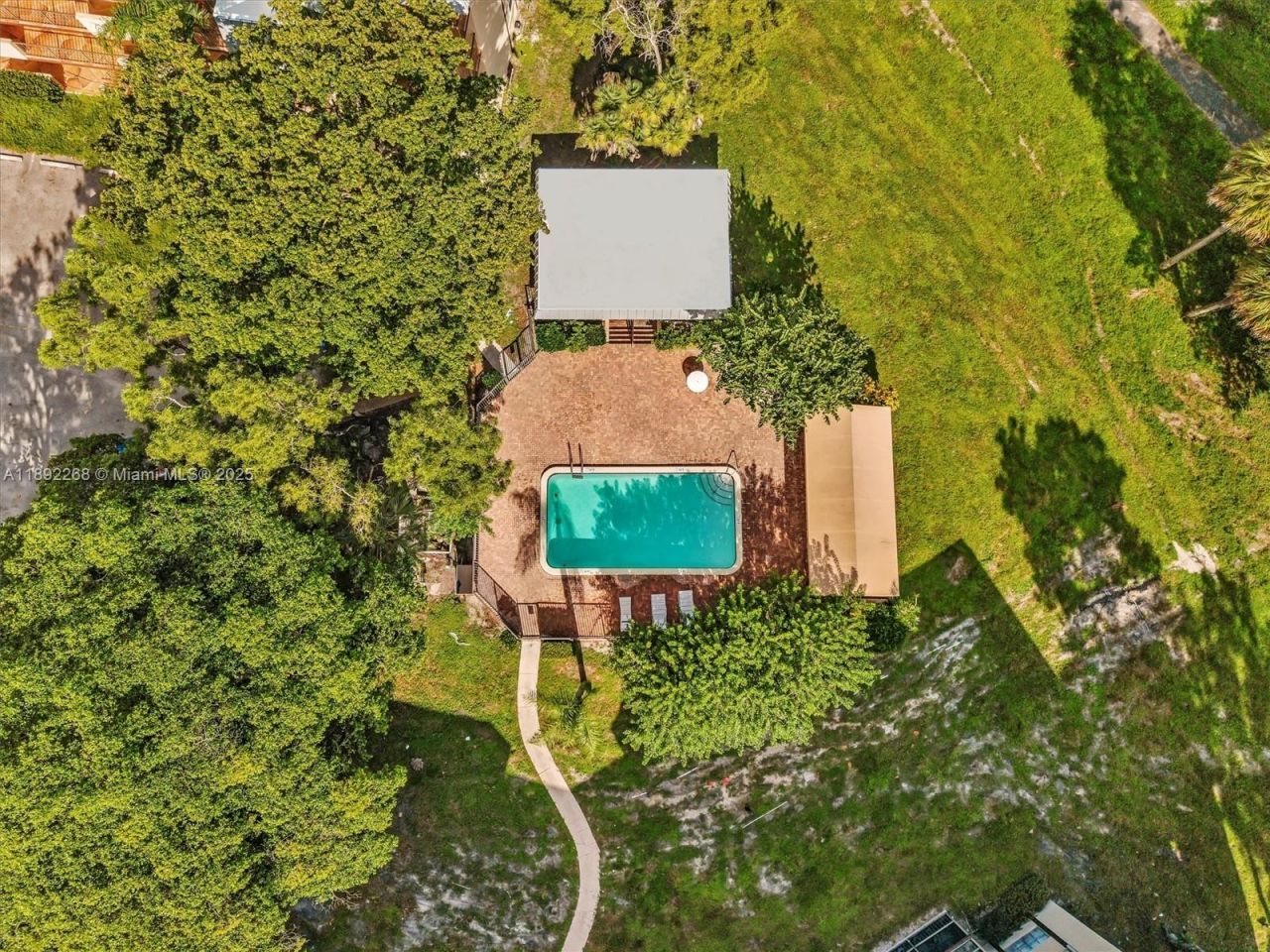 6061 N Falls Cir Dr, Unit 407, Lauderhill, FL 33319 Photo