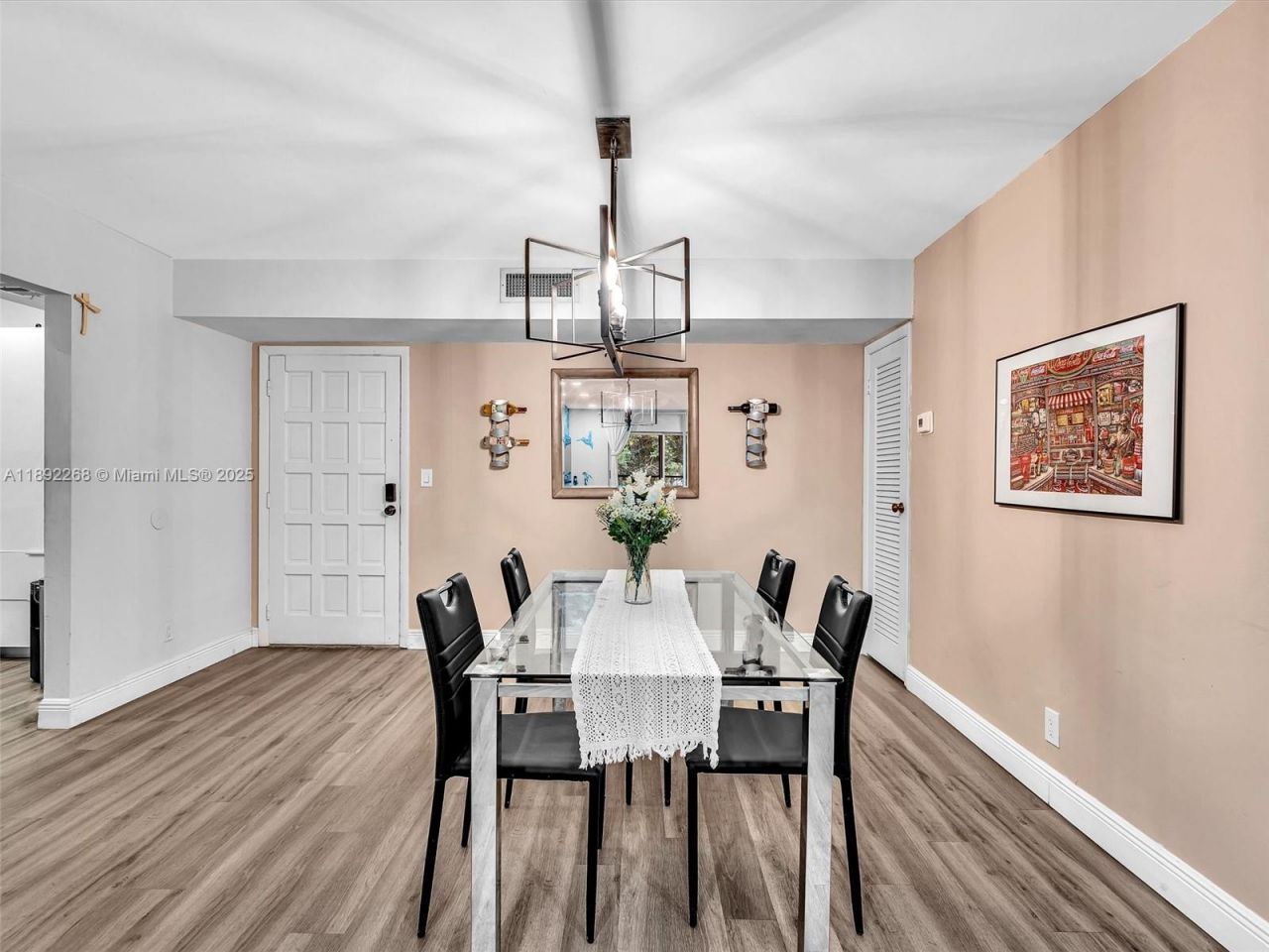 6061 N Falls Cir Dr, Unit 407, Lauderhill, FL 33319 Photo